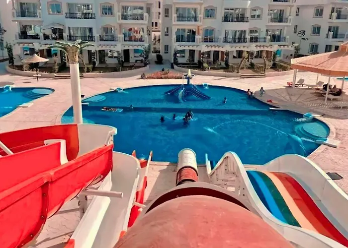 Hills Azure Paradise Sarm es-Sejk
