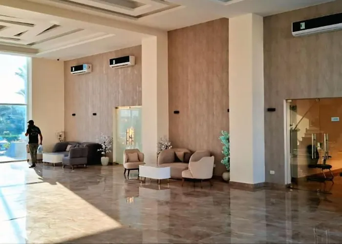 Szálloda Hills Azure Paradise 5*