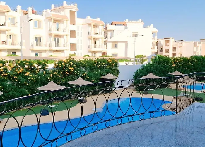 Hills Azure Paradise Szálloda 5*